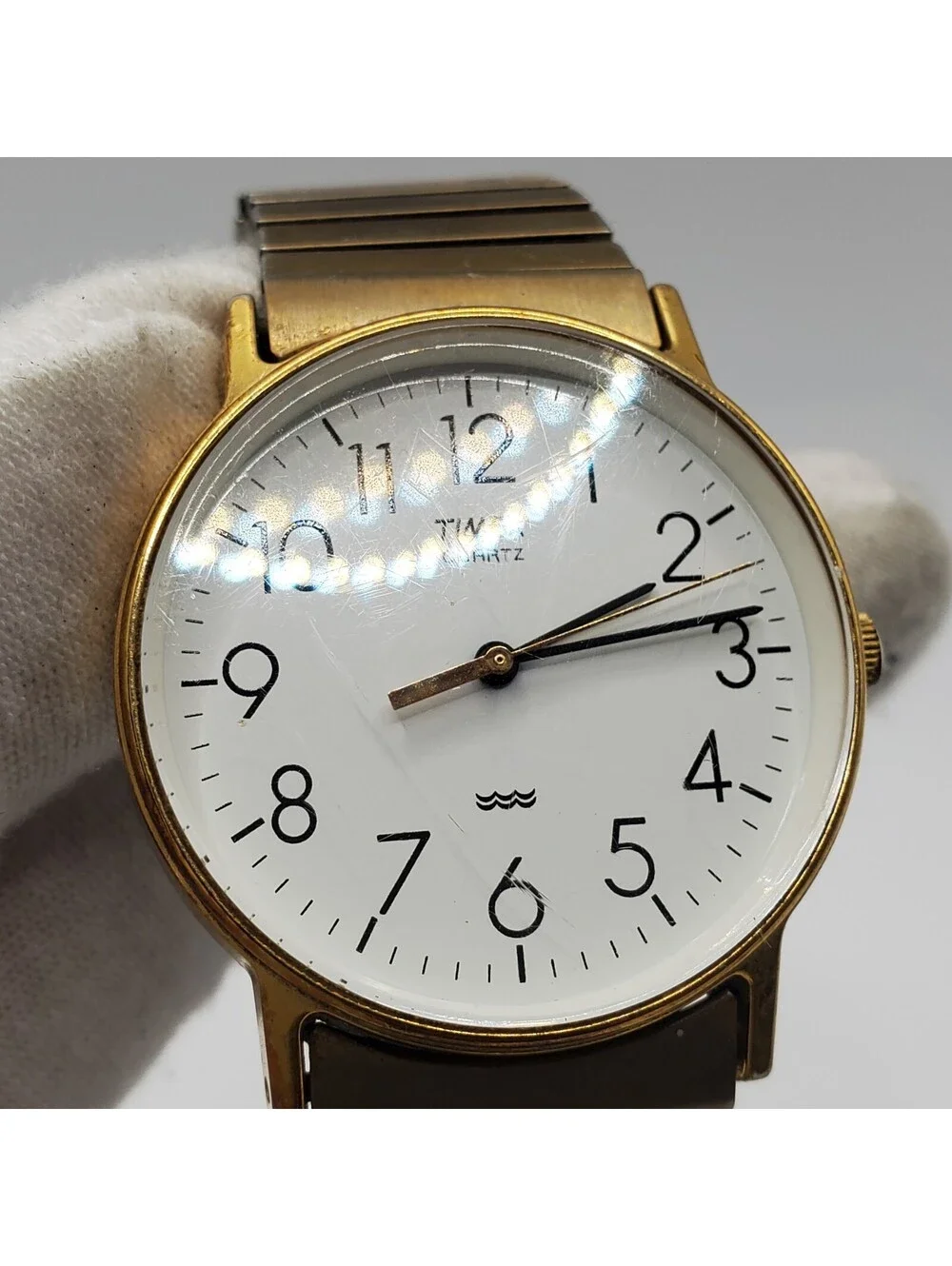 Vintage 1988 Timex Quartz Womens Watch 32mm New Battery Gold Stretch Band